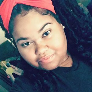 Meet your Posher, Fatima